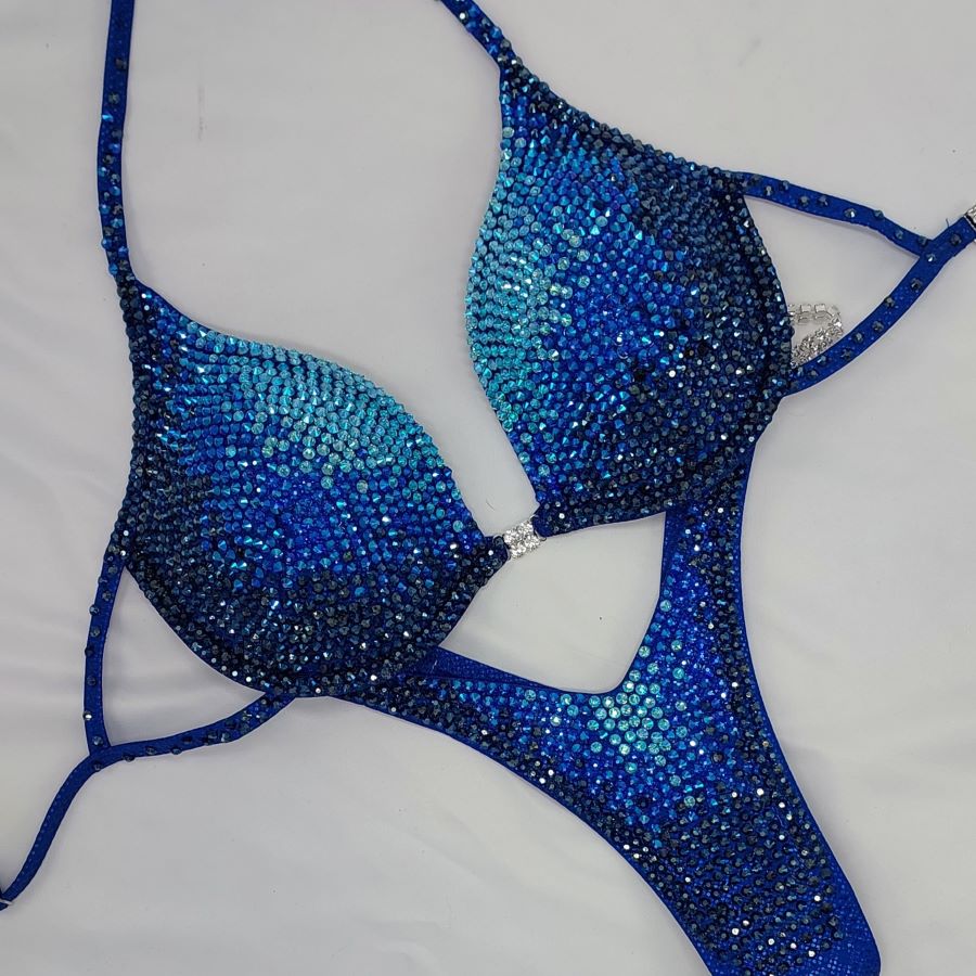 LUNA OMBRE ULTRA  Figure Cuts