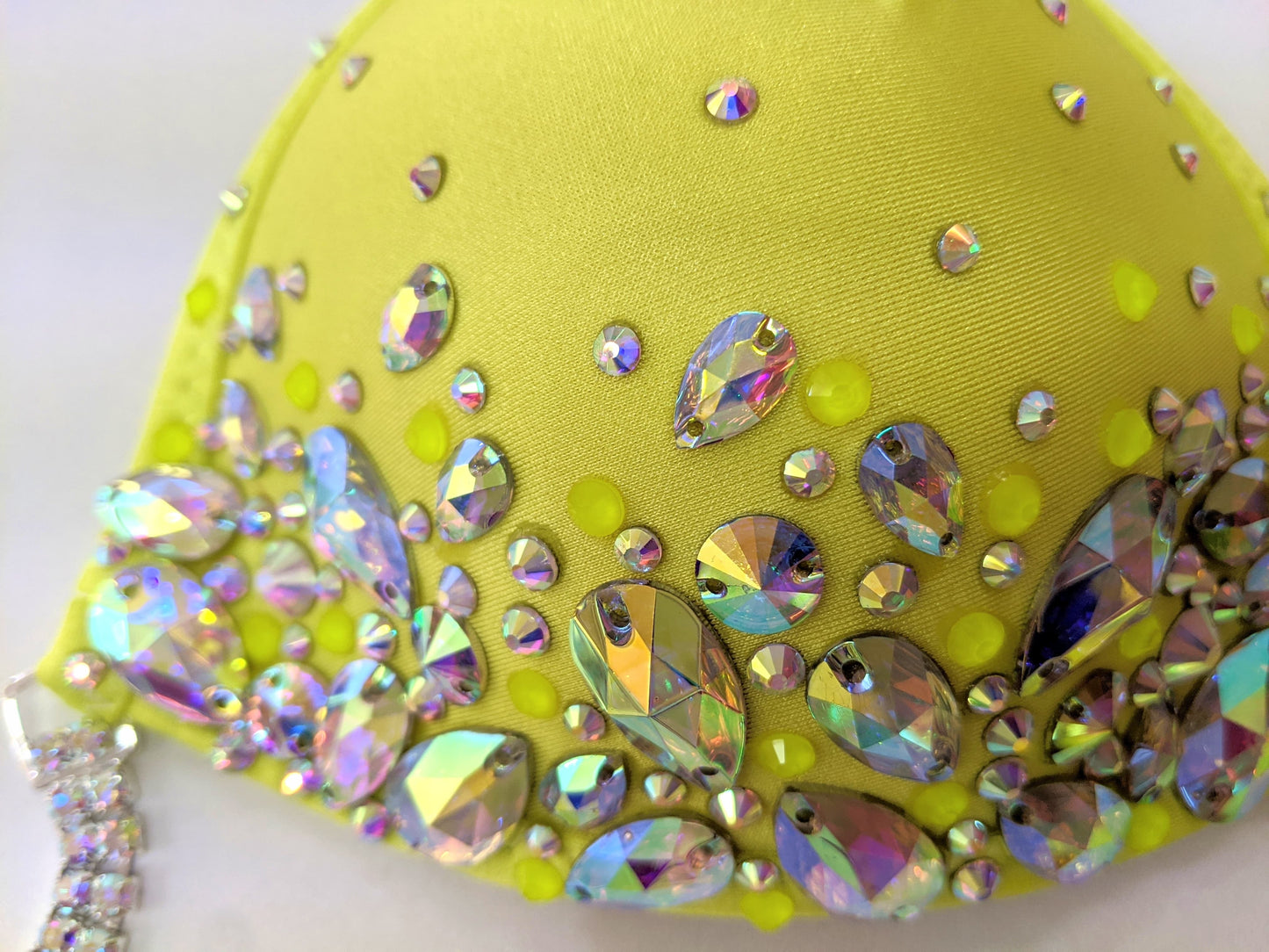 MOSAIC EDGE Figure Cuts